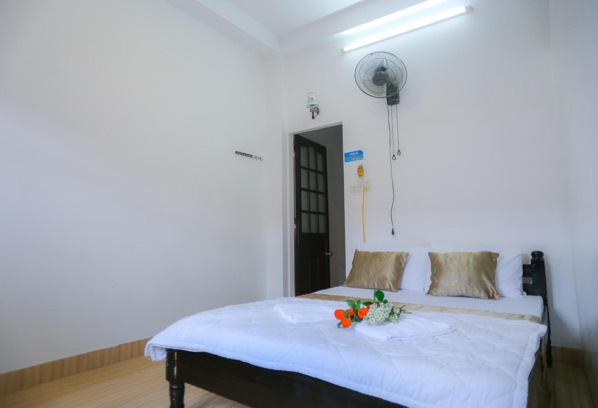 Sea Homestay Хюэ Экстерьер фото